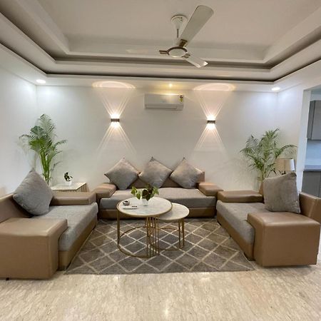 Bedchambers Serviced Apartments, Ardee City Gurgáon Kültér fotó