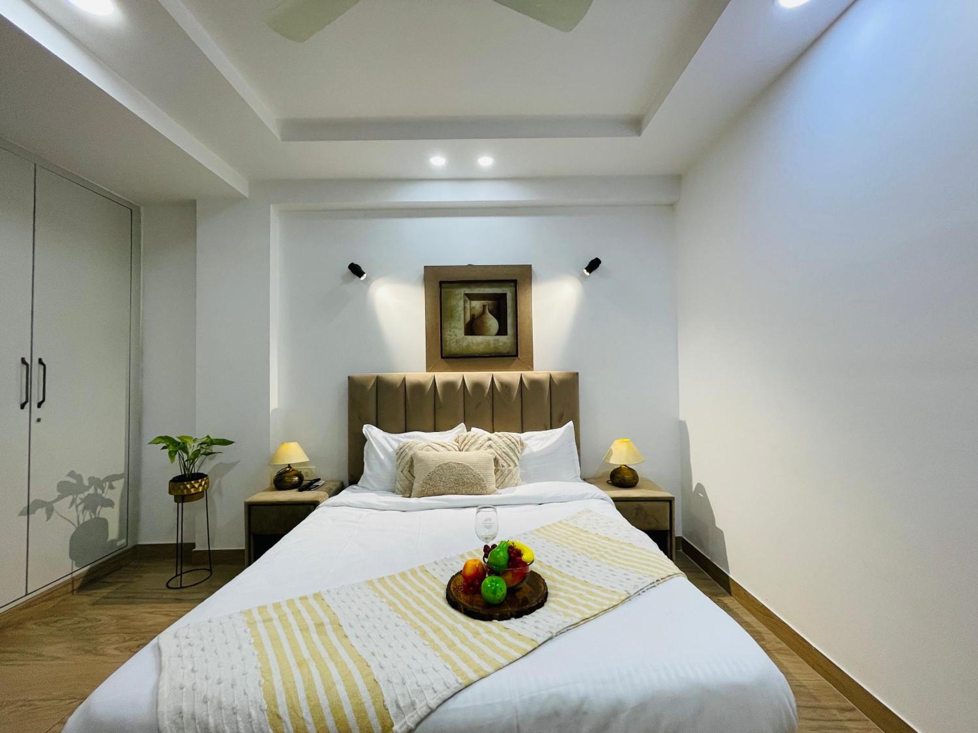 Bedchambers Serviced Apartments, Ardee City Gurgáon Kültér fotó