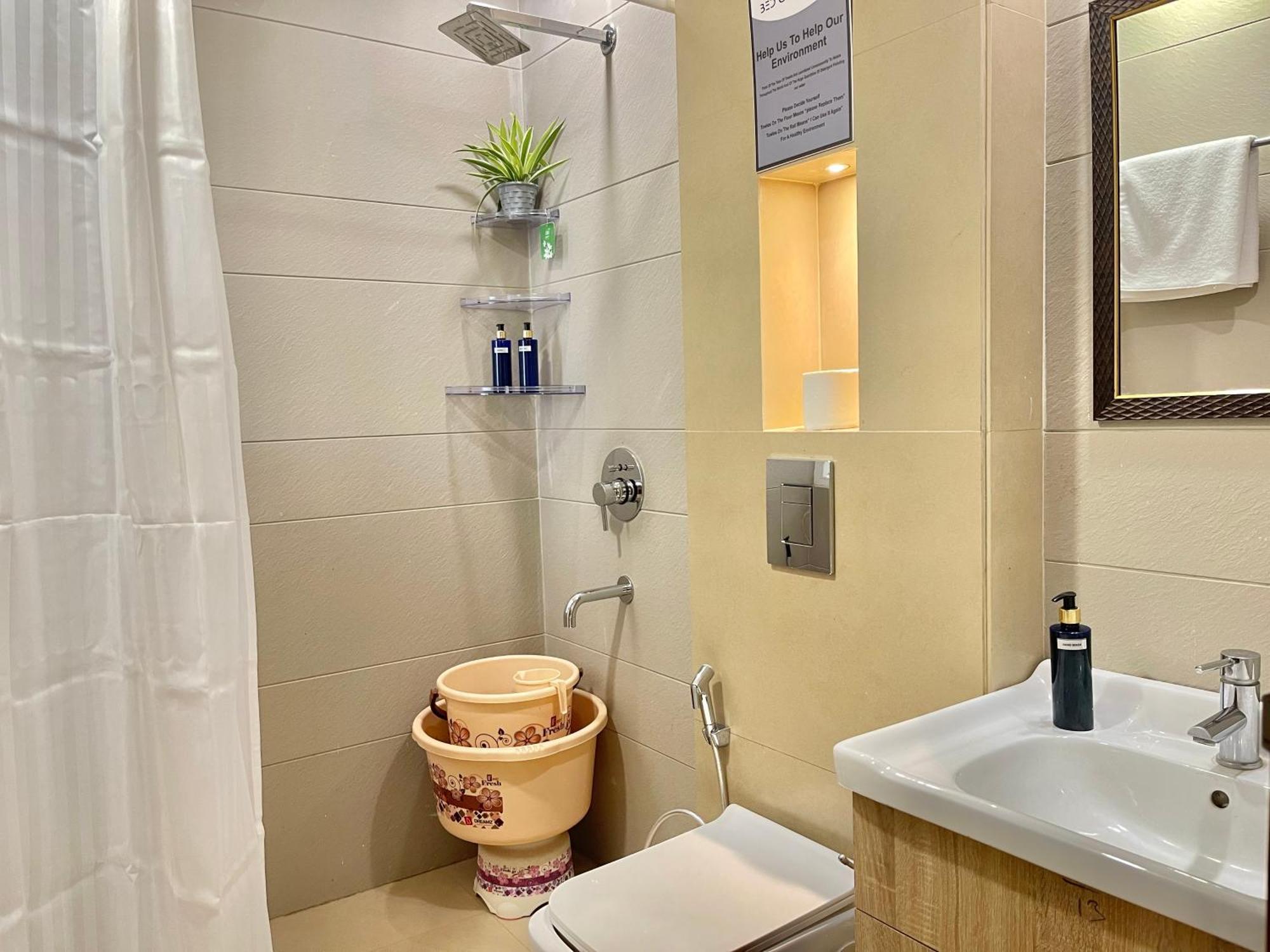 Bedchambers Serviced Apartments, Ardee City Gurgáon Kültér fotó